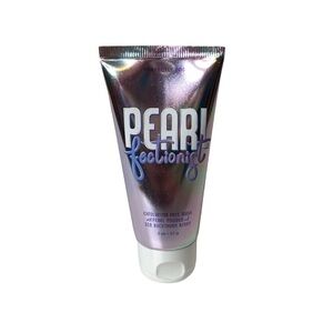 Perfectly Posh Pearlfectionist Exfoliating Face Mask